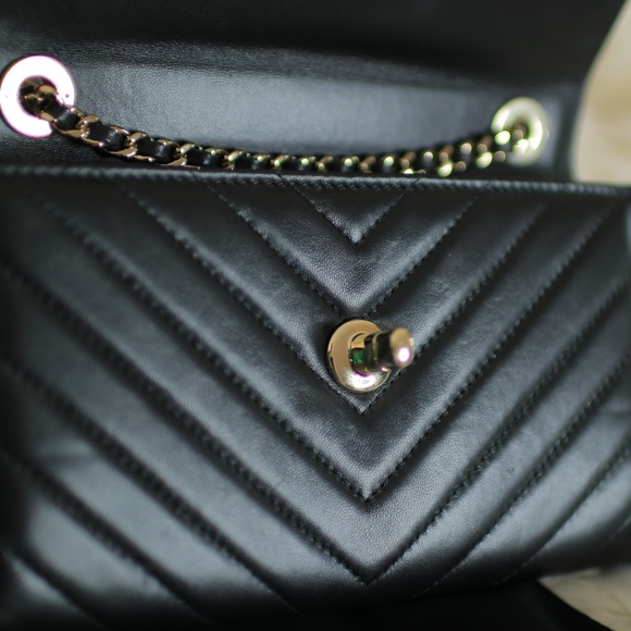 MORE PICS Chanel Trendy CC WOC in Black - SOLD - - Picture 7 of 8